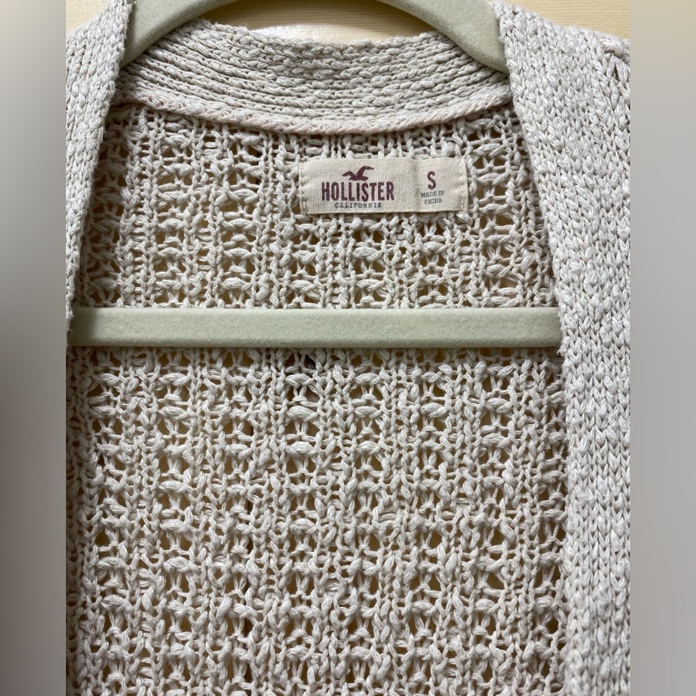 ❤️‍🔥❤️‍🔥Hollister Bohemian Creamy Tan Knit Buttoned Longer Beach Shabby Cardigan - Picture 3 of 6
